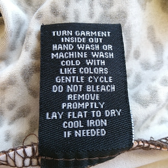 Zac & Rachel Animal Print Top Medium Brown Burnt Orange - Picture 10 of 13